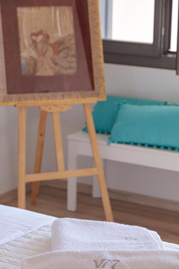 V77 Seafront Suites Rethymno  Exterior photo